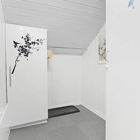 Velholdt Kalmar-traehus Med Udsigt Sj299 哈博尔